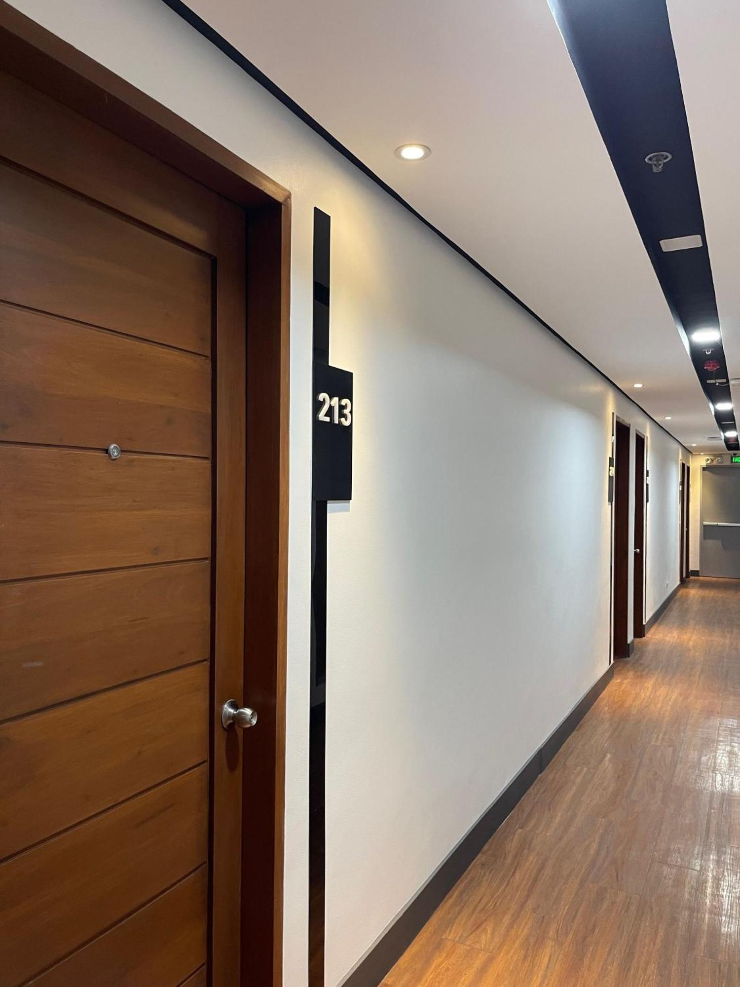 Boulevard Pension Hotel Cebu Εξωτερικό φωτογραφία